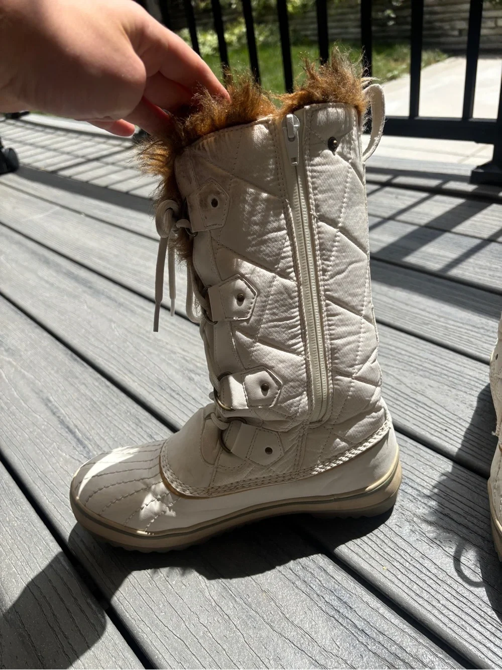 Cream Faux-Fur Lined Lace-Up Winter Boots